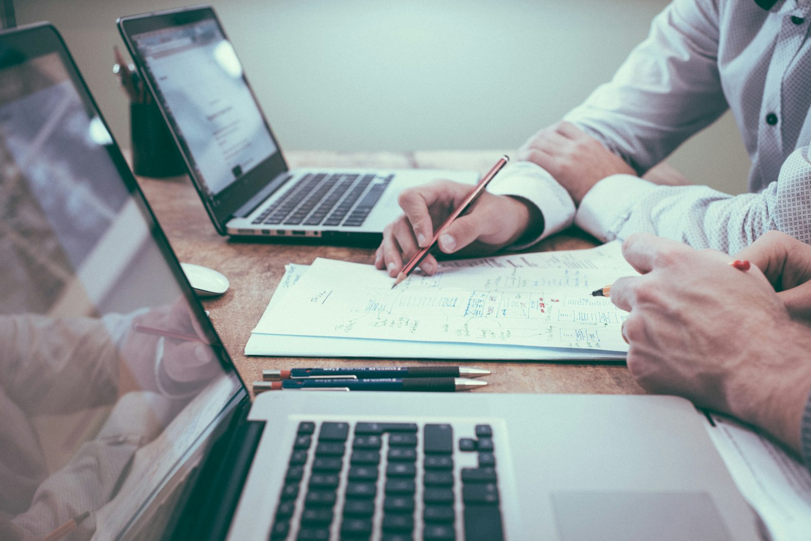 Comparing answering service pricing models against a real call pattern